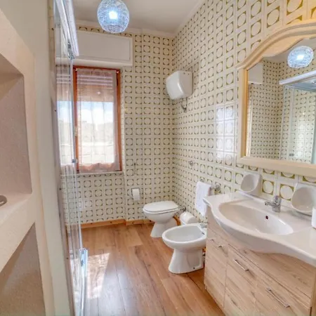 Apartment Sardinia Re - Attico Diez *